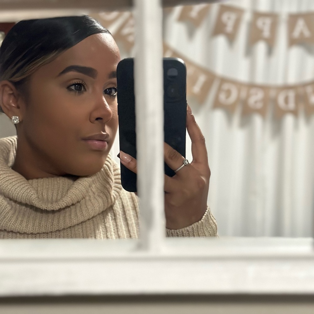 Meet your Posher, Linette